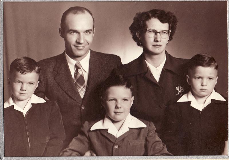 Lester Turner family young kids.jpg